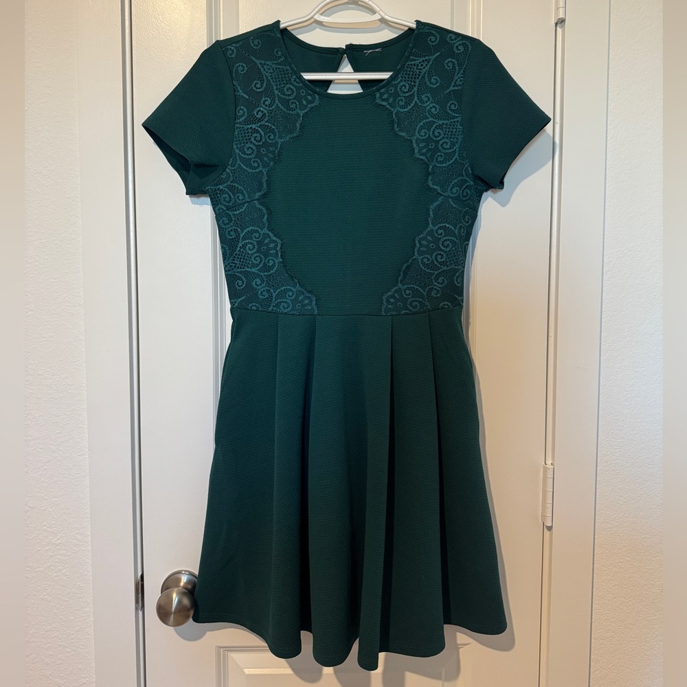 Francesca’s Emerald Green Winter Mini A-Line Dress w/ Open Back